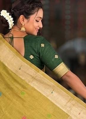 Light mehendi green cotton silk saree with traditional bird motifs pallu with blouse 2
