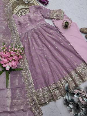Heavy fendy silk embroidered sequince work wedding kurta set 4