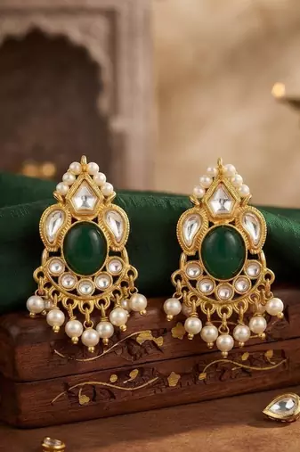 Emerald heritage pearl drop earrings