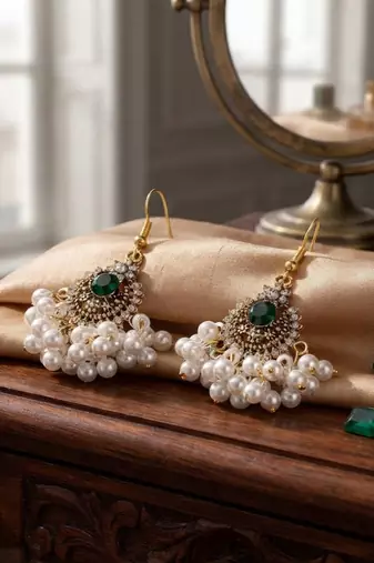 Emerald pearl cascade earrings