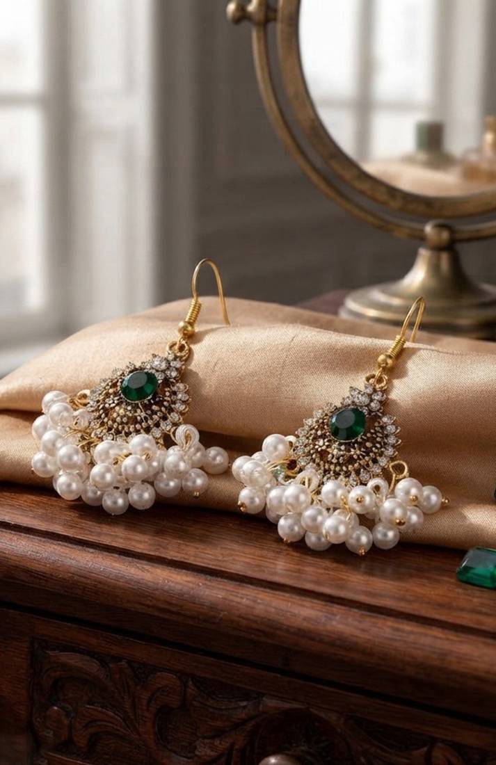 Emerald pearl cascade earrings