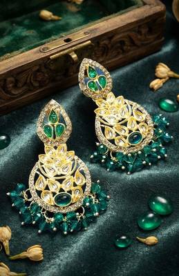 Regal emerald chandbalis 3