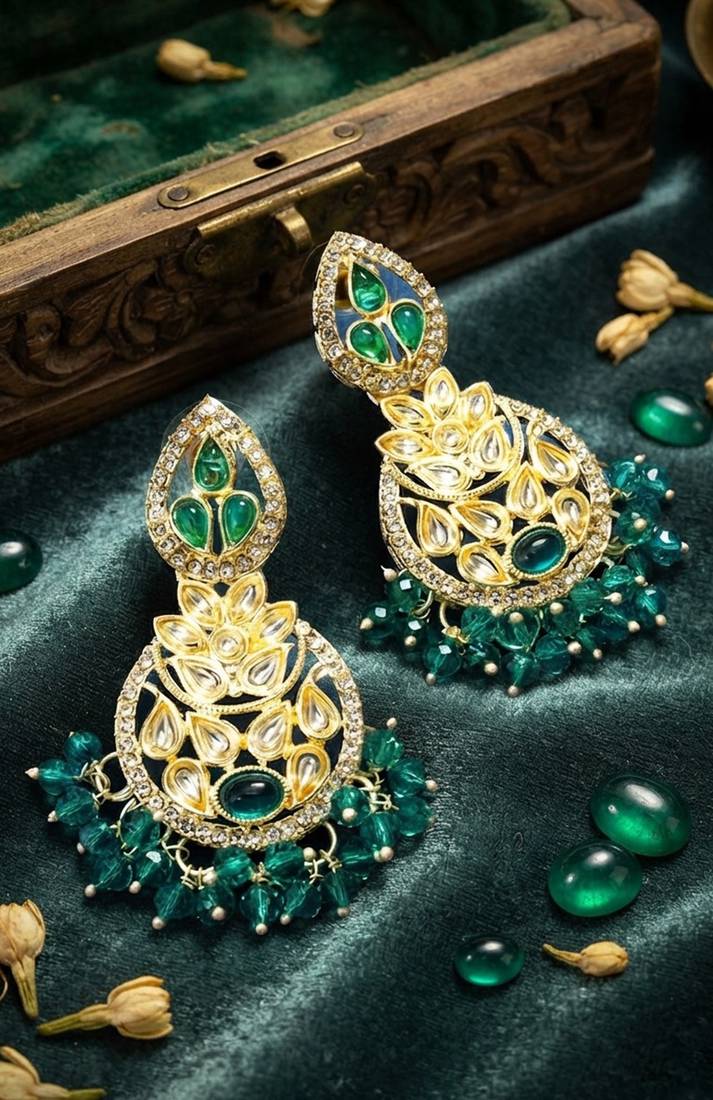 Regal emerald chandbalis