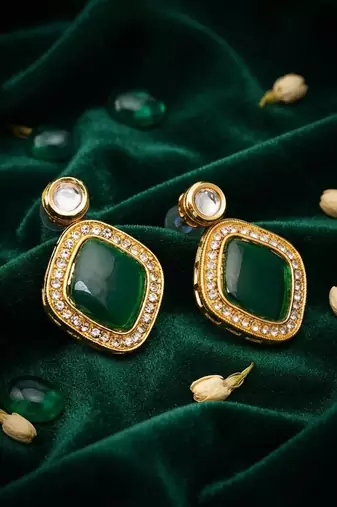 Royal emerald statement earrings