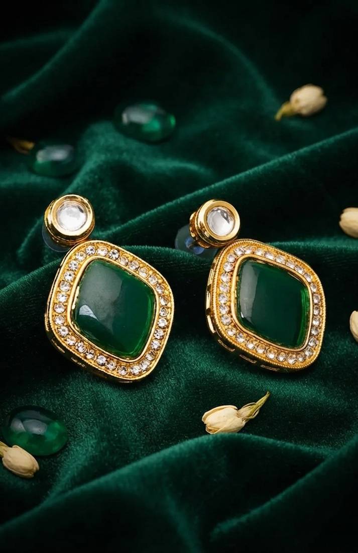 Royal emerald statement earrings