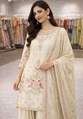 Heavy chinon silk embroidered thread work kurta plazzo set 4