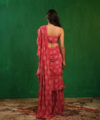 Fuchsia pink printed heavy crepe pre drape saree set 5