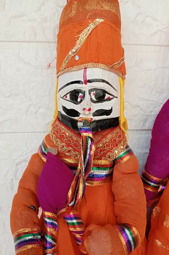 traditional rajasthani colorful wooden face string wood folk puppets kathputli doll for home decor (pack of 2)