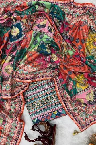 Silk Blend Saree With Print And Real Mirror Work