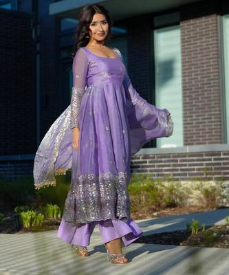 lavender purple anarkali kurti with embroidered border & matching palazzo set 2