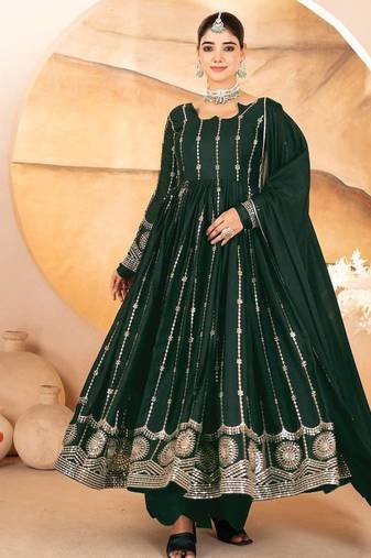 Women’s Dark Green Embroidered Anarkali Kurta Set With Dupatta & Pent