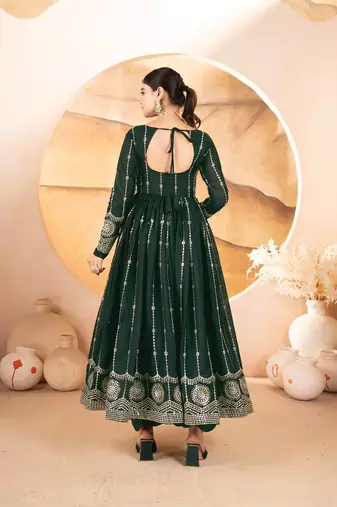 Women’s Dark Green Embroidered Anarkali Kurta Set With Dupatta & Pent