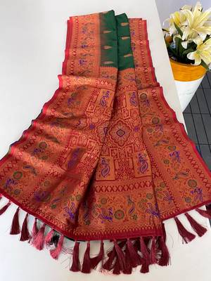 dark green color zari weaves and meenakari work in border having contrast pallu silk blend saree 3