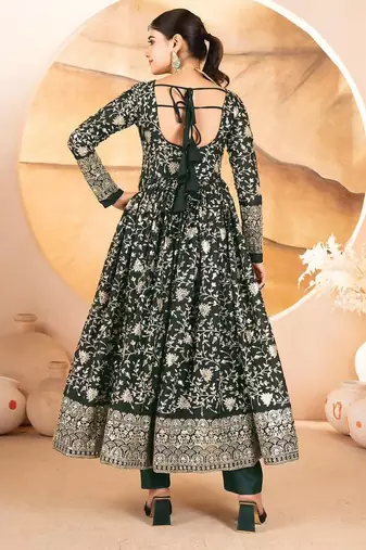 Women’s Dark Green Embroidered Anarkali Kurta Set With Dupatta & Pent