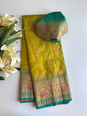 olive green color zari weaves and meenakari work in border having contrast pallu silk blend saree 4