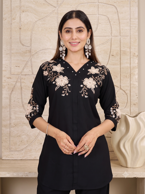 Women's black embroidered kurti with pant set 2