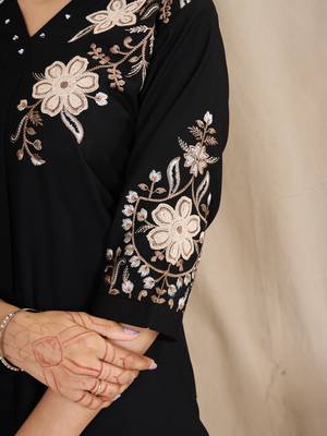 Women's black embroidered kurti with pant set 3