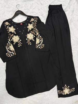 Women's black embroidered kurti with pant set 4