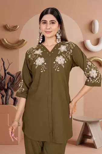 Women's mehendi embroidered kurti with pant set