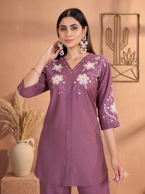 Women's oniun embroidered kurti with pant set 2
