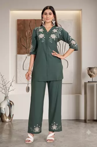 Women's teal embroidered kurti with pant set
