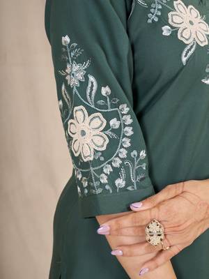 Women's teal embroidered kurti with pant set 3
