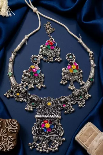 oxidised silver multicolor stone navratri jewellery set with maang tikka