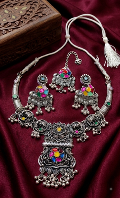 oxidised silver multicolor stone navratri jewellery set with maang tikka 3