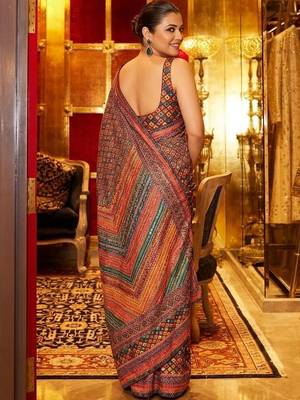Ethnic Motifs Mirror Work Silk Blend Saree 3
