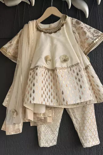 Off white embroidered chanderi cotton silk kurti set