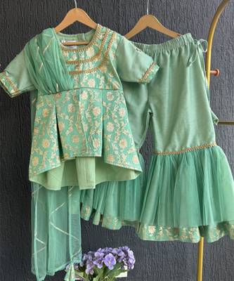 Green embroidered chanderi cotton silk attached dupatta sharara set 5