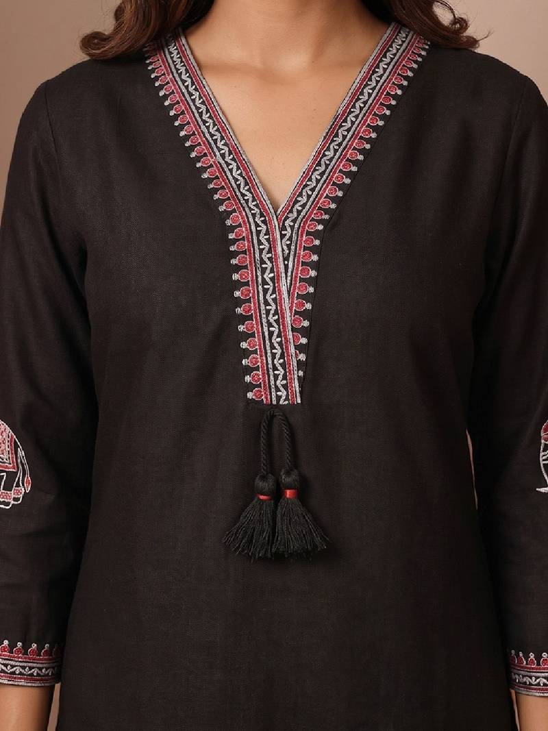 Women Ethnic Motifs Embroidered Regular Thread Work Kurta with Trousers & With Dupatta