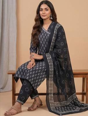 Women Ethnic Motifs Printed Regular Kurta with Trousers & With Dupatta 1