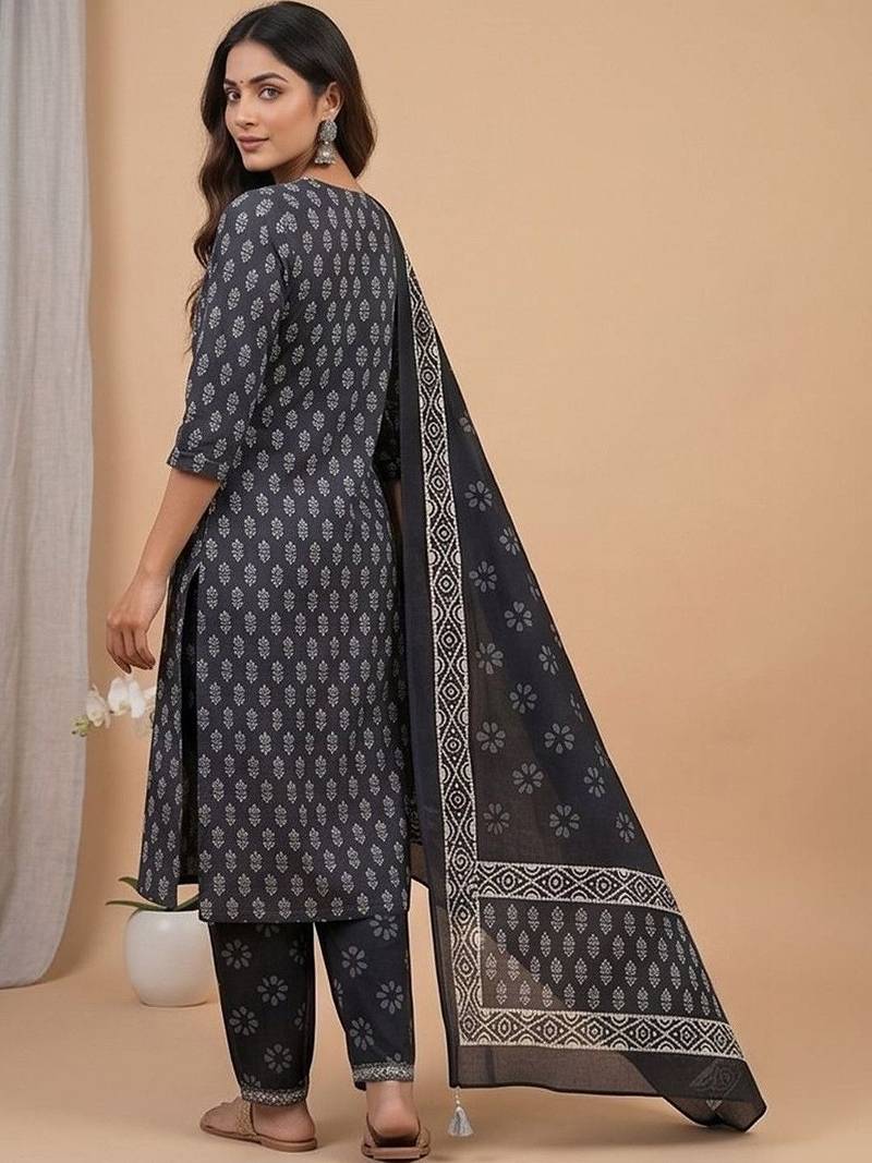 Women Ethnic Motifs Printed Regular Kurta with Trousers & With Dupatta