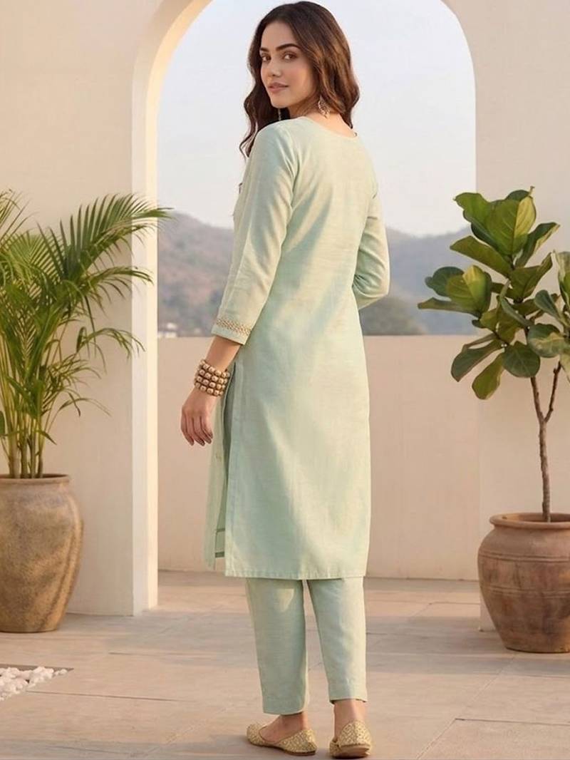 Women Ethnic Motifs Embroidered Regular Thread Work Kurta with Trousers & With Dupatta