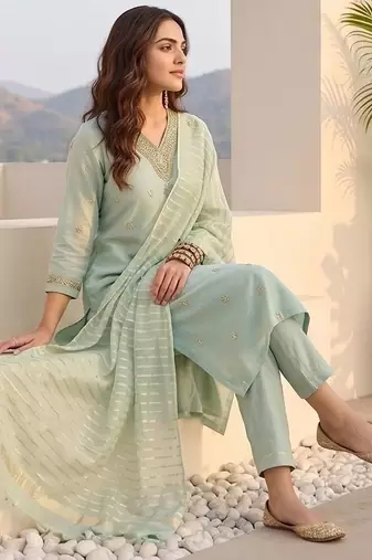 Women Ethnic Motifs Embroidered Regular Thread Work Kurta with Trousers & With Dupatta