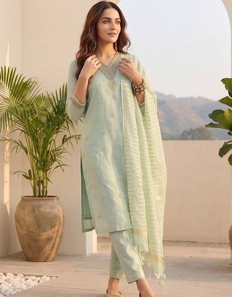 Women Ethnic Motifs Embroidered Regular Thread Work Kurta with Trousers & With Dupatta
