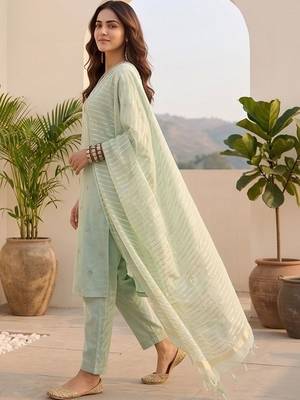 Women Ethnic Motifs Embroidered Regular Thread Work Kurta with Trousers & With Dupatta 7
