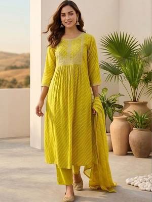 Women Printed Empire Thread Work Kurta with Trousers & With Dupatta 1