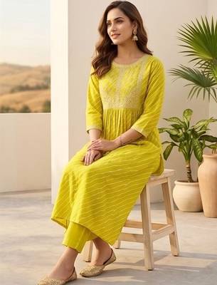 Women Printed Empire Thread Work Kurta with Trousers & With Dupatta 5
