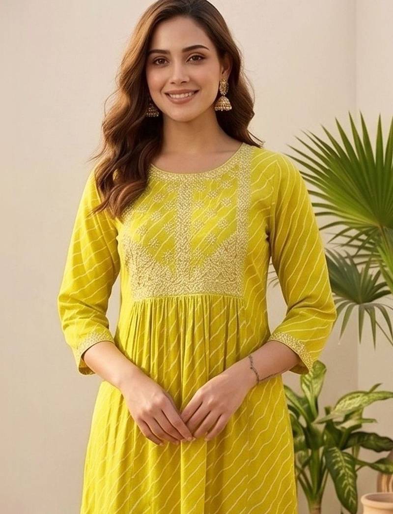 Women Printed Empire Thread Work Kurta with Trousers & With Dupatta
