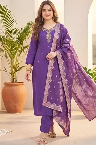 Women Ethnic Motifs Embroidered Regular Thread Work Kurta with Trousers & With Dupatta