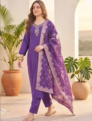 Women Ethnic Motifs Embroidered Regular Thread Work Kurta with Trousers & With Dupatta 7