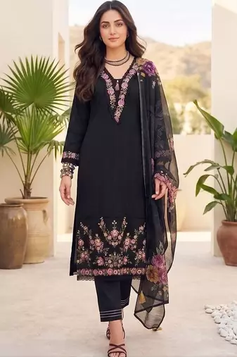 Women Floral Embroidered Pure Cotton Kurta with Trousers & With Dupatta