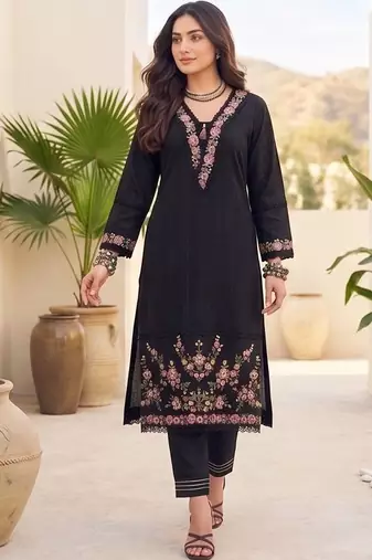 Women Floral Embroidered Pure Cotton Kurta with Trousers & With Dupatta