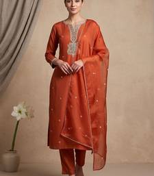 Women Ethnic Motifs Embroidered Regular Thread Work Kurta with Trousers & With Dupatta