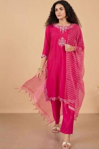 women ethnic motifs embroidered regular thread work kurta with trousers & with dupatta