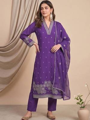 Women Ethnic Motifs Embroidered Regular Thread Work Kurta with Trousers & With Dupatta 1
