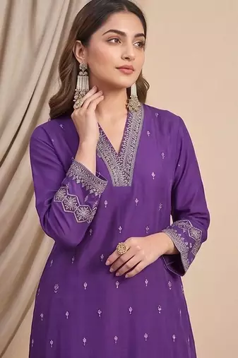 Women Ethnic Motifs Embroidered Regular Thread Work Kurta with Trousers & With Dupatta