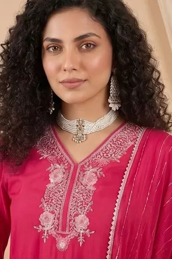 Women Ethnic Motifs Embroidered Regular Thread Work Kurta with Trousers & With Dupatta